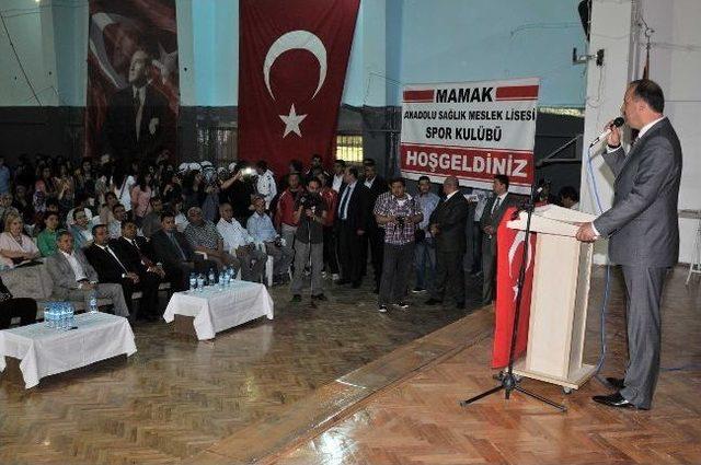 Mamak Anadolu Lisesi Spor Salonuna Kavuştu