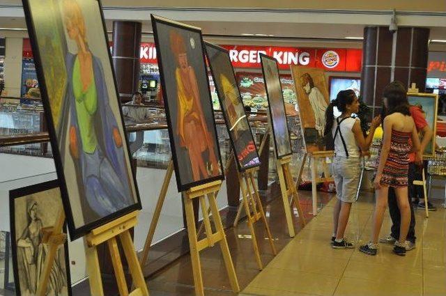 Kayseri Park’ta kadın Konulu Resim Sergisi Açıldı 1