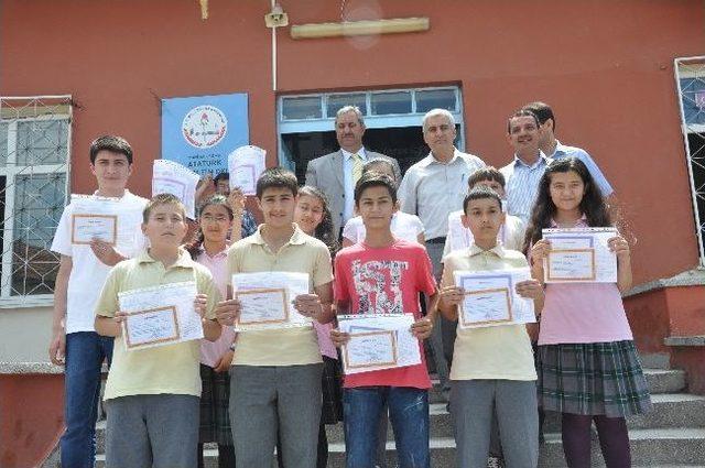 Soma da 20 Bin Öğrenci Karne Sevinci Yaşadı 2