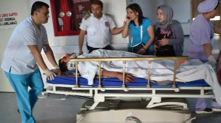 Yolun Karşısına Ge&ccedil;erken Otomobil &Ccedil;arptı