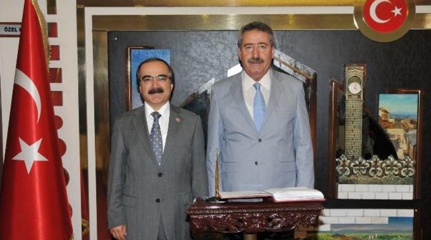 Diyarbakır Valisi M.cahit Kıra&ccedil;'tan Vali Coş'a Ziyaret