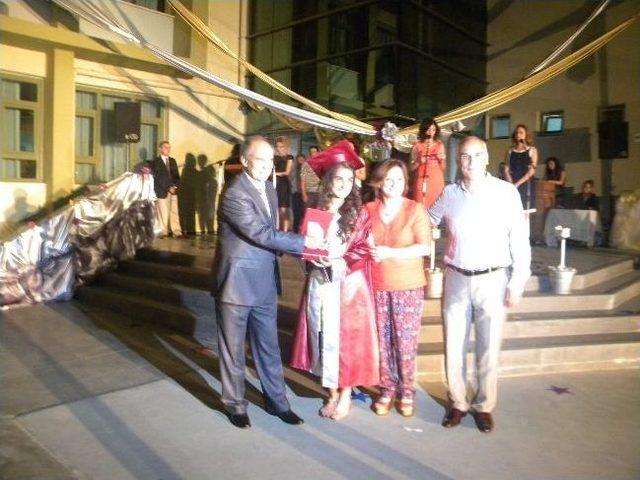 Manisa Odtü Ülkem Koleji 10. Mezunlarını Uğurladı 1