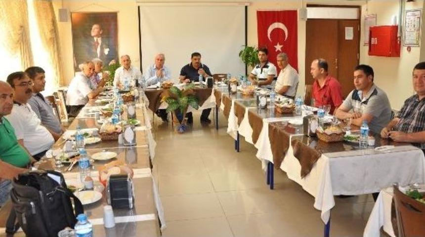 &Ouml;ğrencileri Eyleme Teşvik Eden &Ouml;ğretmenler Hakkında Araştırma Yapılacak