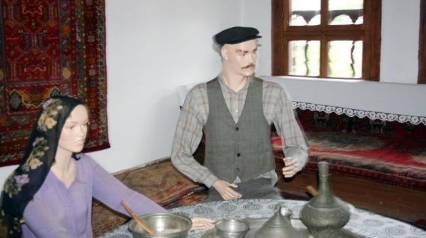 &Ouml;ğrenciler Safronbolu&rsquo;yu Gezdi