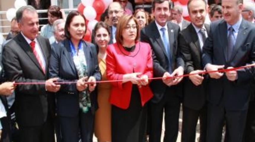 Engelliler Umut Evleri&rsquo;nde Hayata Bağlanıyor