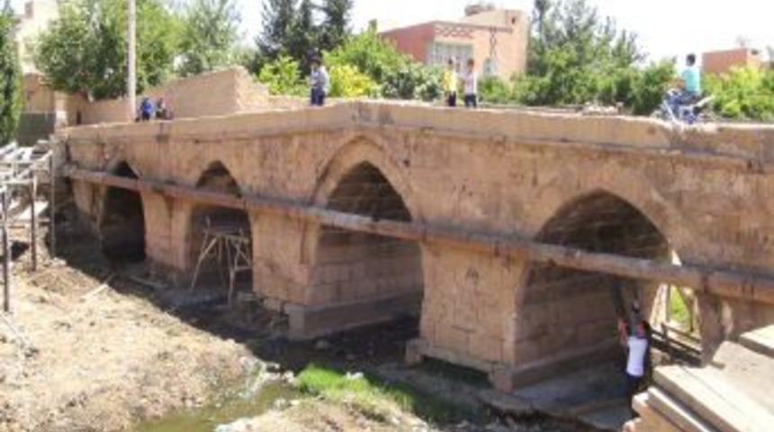 Tarihi Dunaysır K&ouml;pr&uuml;s&uuml; Restore Ediliyor