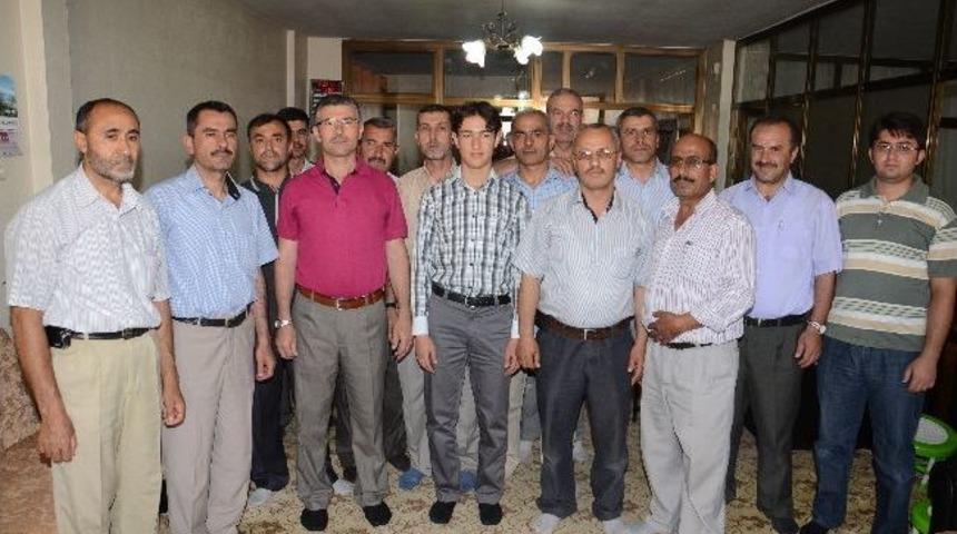 T&uuml;rkiye İkincisi &Ccedil;elik, Altınla &Ouml;d&uuml;llendirildi