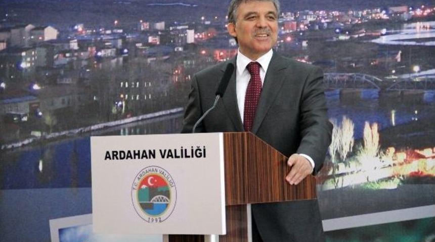 Cumhurbaşkanı G&uuml;l&rsquo;den Ardahan &Uuml;niversitesi&rsquo;ne B&uuml;y&uuml;k &Ouml;vg&uuml;