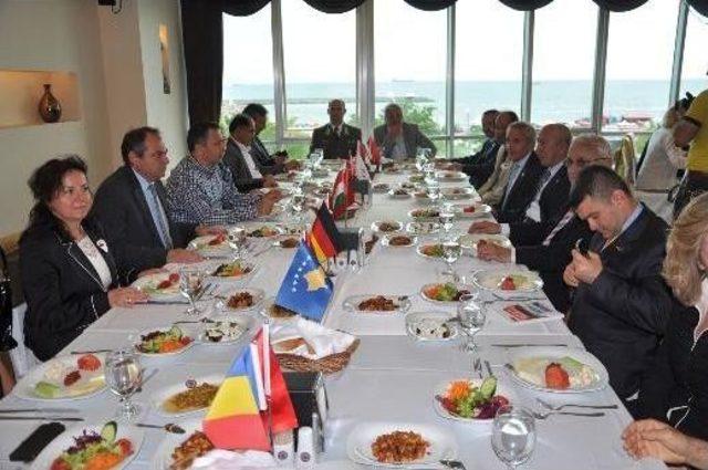 Başkan Dalgı&ccedil; Davetlilerle Yemekte Biraraya Geldi 1