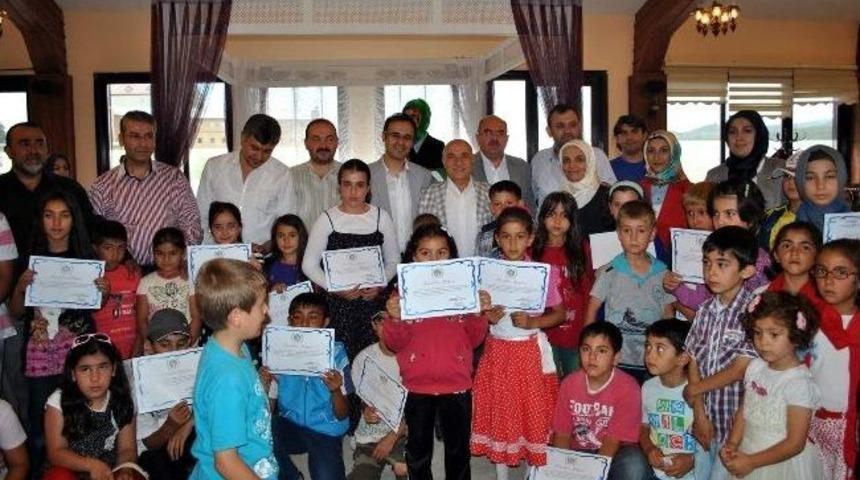 Yetimler Karne Ş&ouml;leninde Buluştu