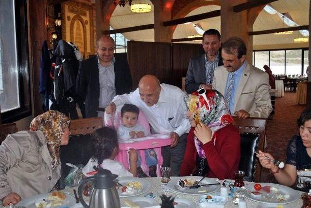 Yetimler Karne Ş&ouml;leninde Buluştu 2