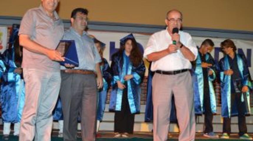 Gonca Ortaokulu'nda Mezuniyet Coşkusu