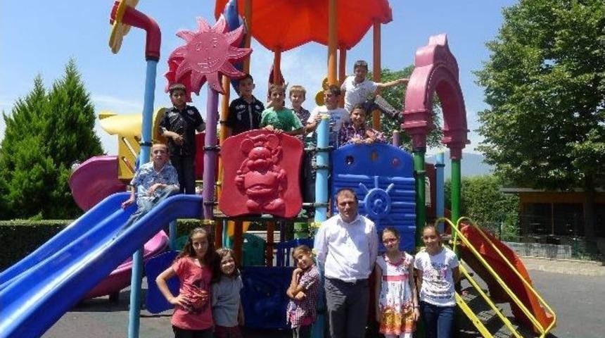 K&ouml;yl&uuml; &Ouml;ğrencilere Karne Hediyesi İl&ccedil;e Gezisi