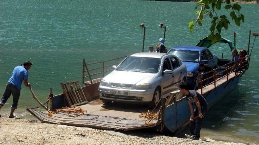 Vatandaşlar Fırat Nehri&rsquo;ne Modern İs Kele Yapılmasını İstiyor