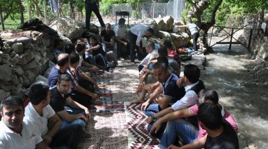 &Ccedil;&ouml;z&uuml;m S&uuml;reci Yıllarca Ayrı Kalanları Buluşturdu