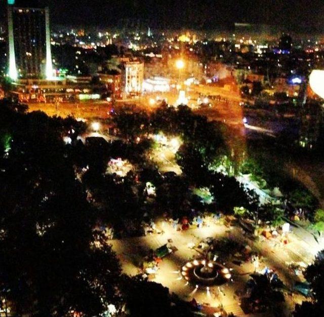 Gezi Parkı ndaki m&uuml;dahale havadan b&ouml;yle g&ouml;r&uuml;nt&uuml;lendi 1