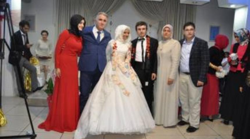 Akkaya ve Kocaman ailelerinin mutlu g&uuml;n&uuml;