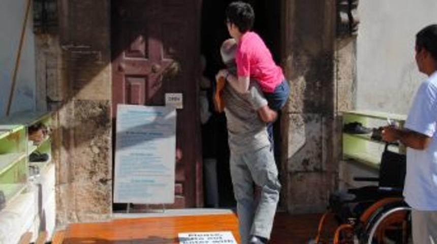 Engelli Asans&ouml;r&uuml; Ile Engelliler, Camilere Daha Kolay Ulaşacak