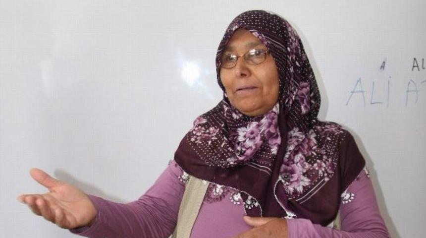 (&ouml;zel Haber) 60 Yaşında Okuma Yazmayı &Ouml;ğrendi