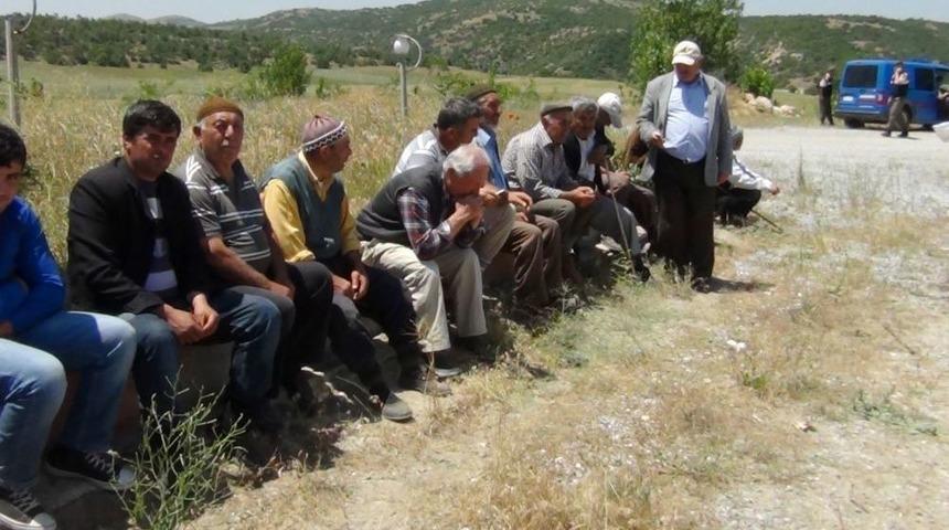 K&ouml;yl&uuml;lerden Taş Ocağı Şantiyesine Tepki