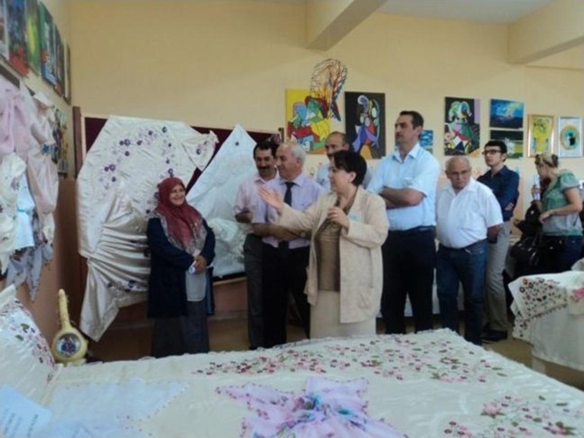 Kursiyerlerin El Emeği G&ouml;z Nuru Eserler Sergilendi