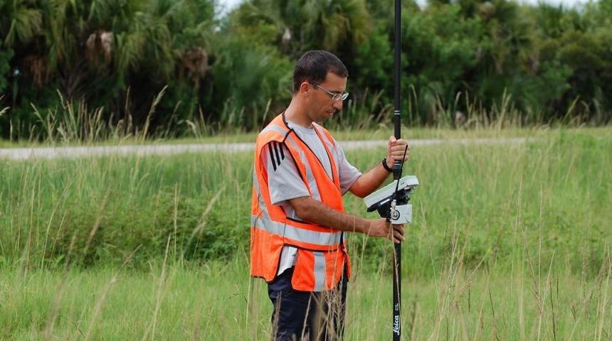 İzmir, İK&Ccedil;&Uuml; Ile Harita M&uuml;hendisliği B&ouml;l&uuml;m&uuml;ne Kavuşuyor
