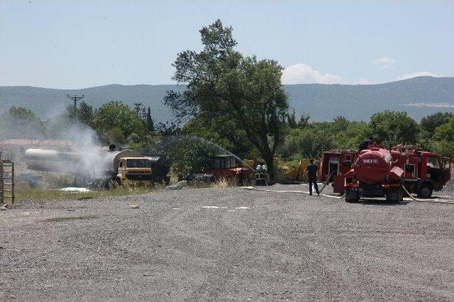 Asfalt Şantiyesinde Tanker Patladı 1