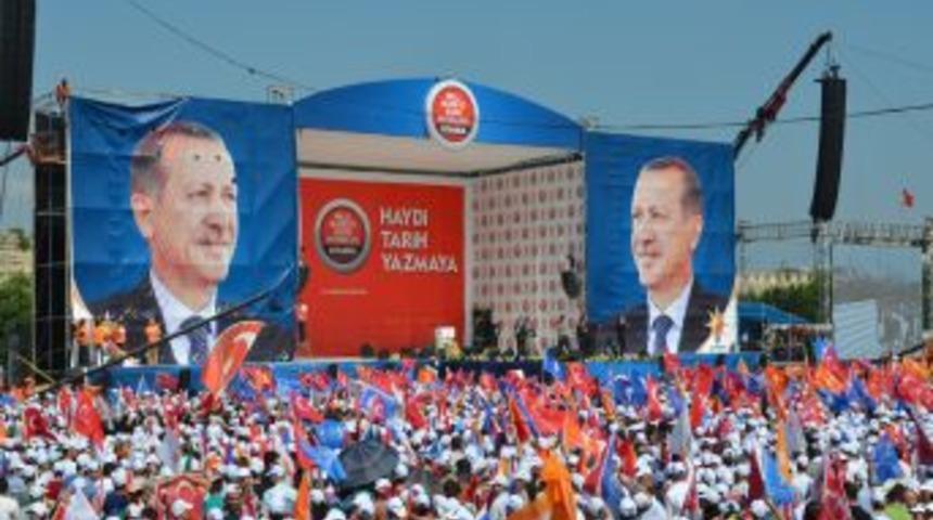 Y&uuml;zbinlerce Insan Kazlı&ccedil;eşme'ye Akın Etti