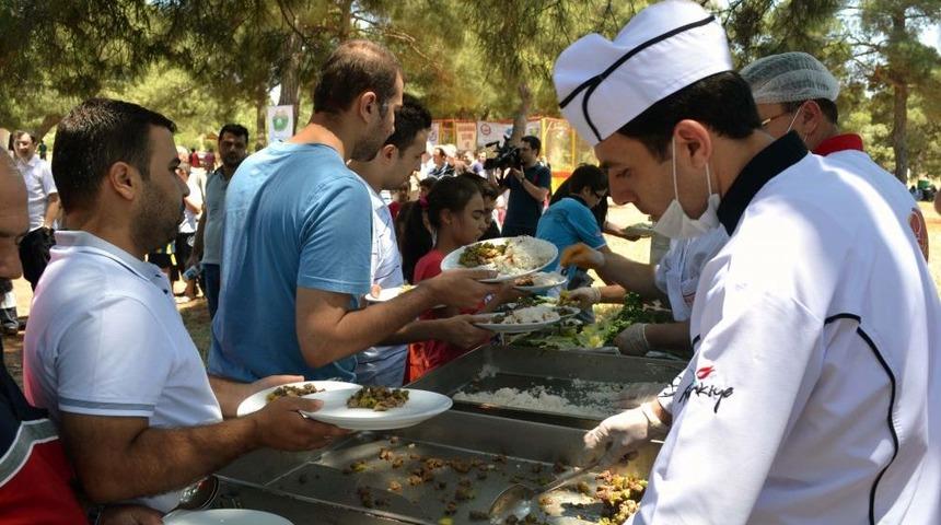 Piknikte Kardeşlik Mesajı