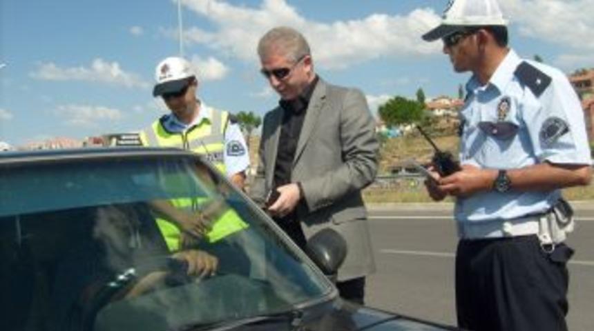 G&uuml;l, Kemer Takan S&uuml;r&uuml;c&uuml;lere Teşekk&uuml;r Etti