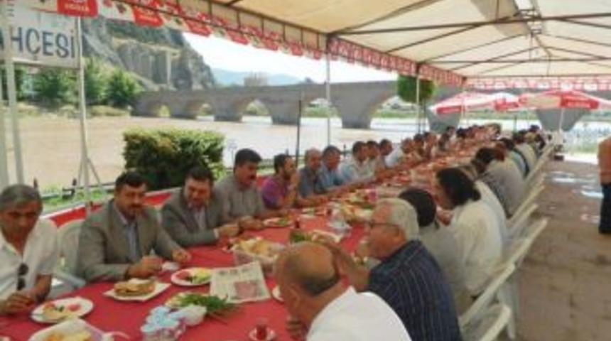 İşadamları Osmancık'ta kahvaltıda buluştu