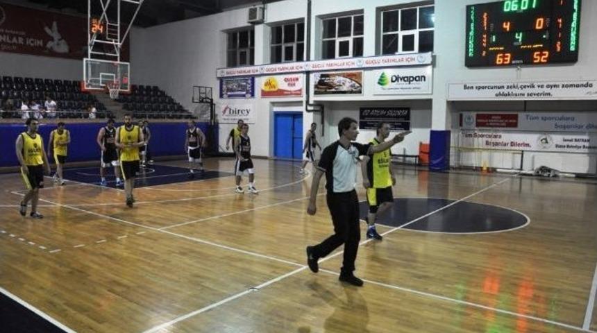 Kurumlararası Basketbolda Şampiyon Beg&uuml;m Dekor