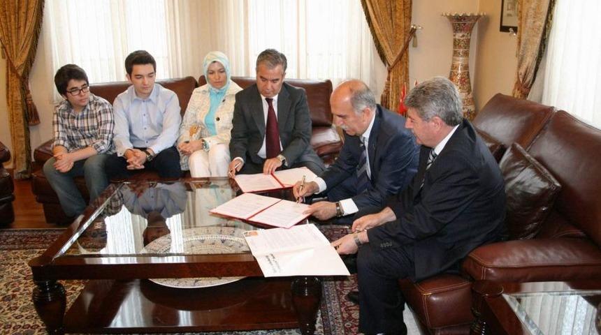 Yenişehir İmam Hatip Lisesi&rsquo;ne Hayırsever Desteği