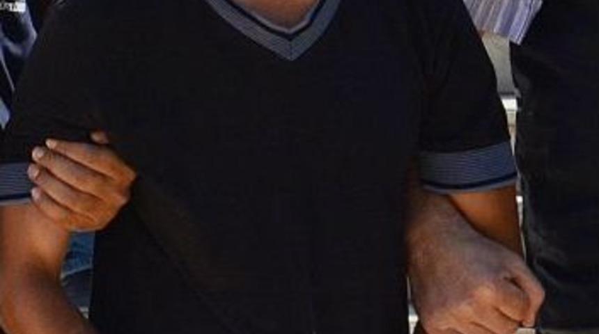 Eşini &Ouml;ld&uuml;rd&uuml;ğ&uuml; Iddia Edilen Zanlı Adliyeye Sevk Edildi