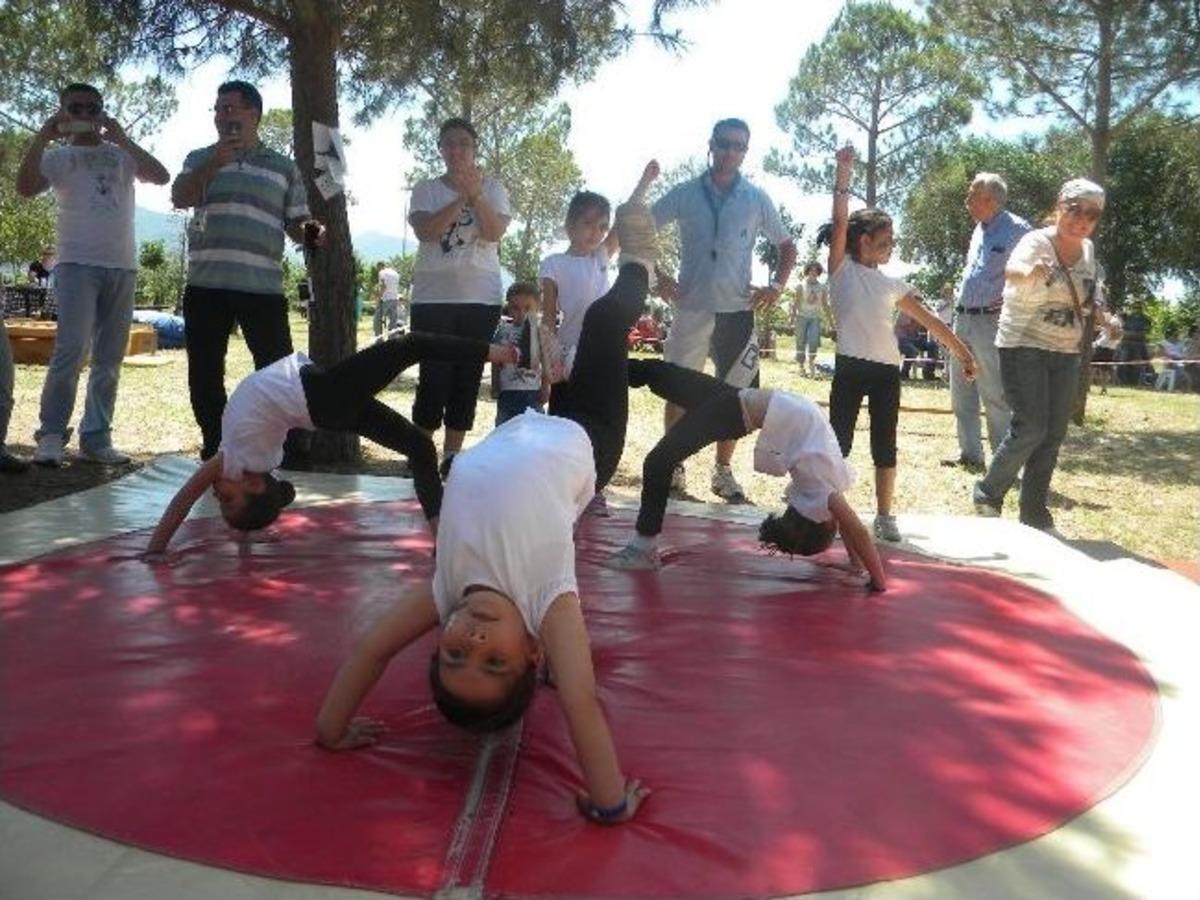 İzelman&rsquo;lı Minikler Hem Piknik Hem Spor Yaptı