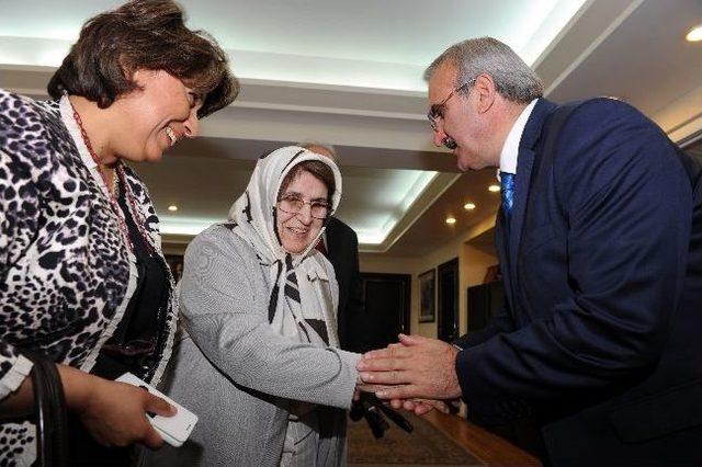 Hayırsever Nine&rsquo;den 12 Derslikli Okul 2