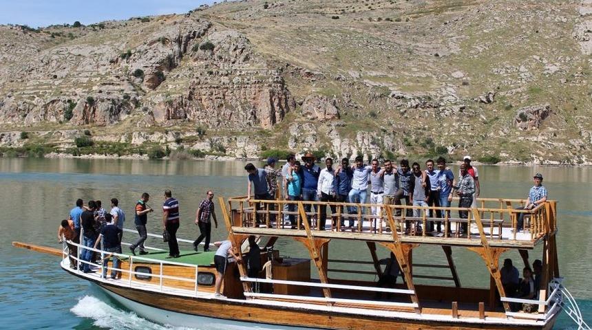 Yabancı &Ouml;ğrenciler Rumkale Ve Halfeti'ye Hayran Kaldı