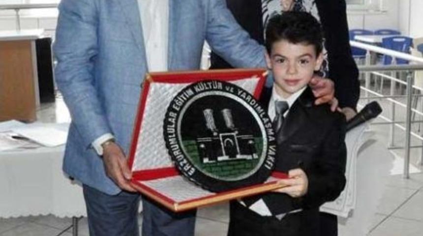 Erzurumlular Vakfında Kursiyerlere T&ouml;renle Sertifika Verildi