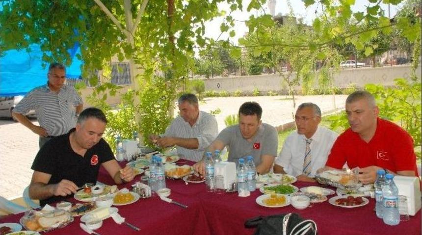 Hadi'den Hentbol Kadın Milli Takımına Yemek