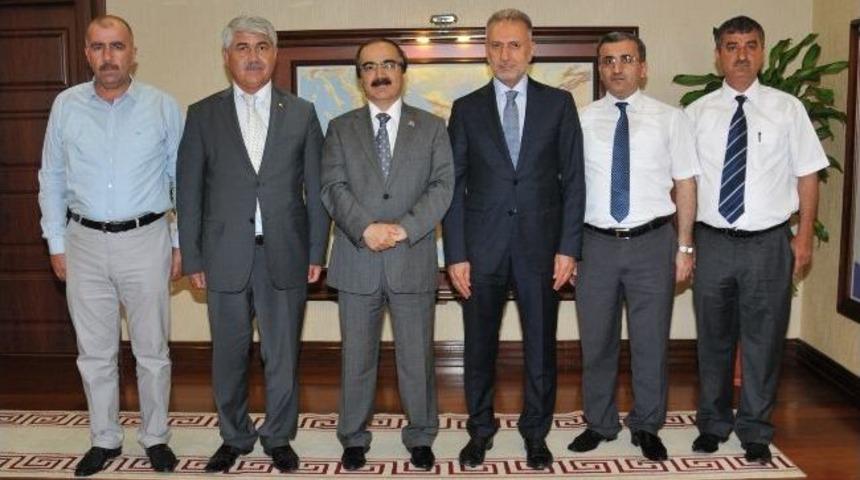 Mardav'dan Vali Coş&rsquo;a Ziyaret