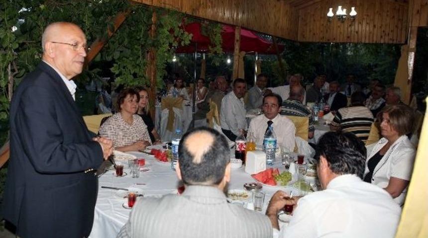Başkan Yaşar&rsquo;dan Komisyon &Uuml;yelerine Yemek