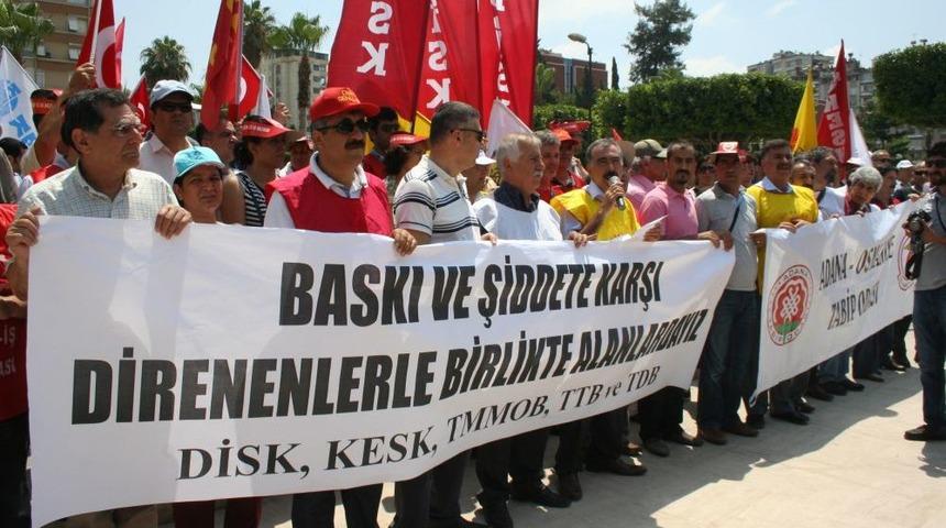 Adana&rsquo;da Bazı Sendikalar Iş Bırakma Eylemi Yaptı
