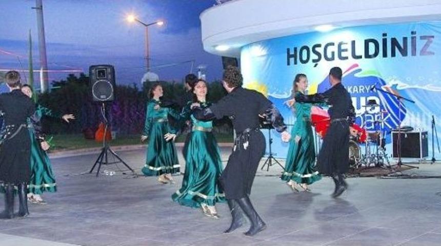 Aqapark&rsquo;a Muhteşem Sezon A&ccedil;ılışı