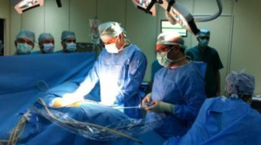 'Organ Nakli I&ccedil;in T&uuml;rkiye'ye Tercih Edenlere Daha Cazip Imkanlar Sunulmalı'