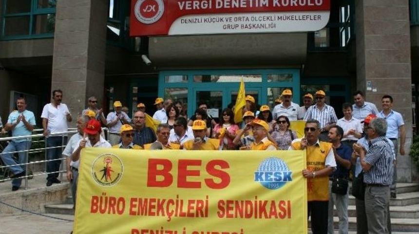 Denizli'de Bes &Uuml;yeleri İş Bıraktı