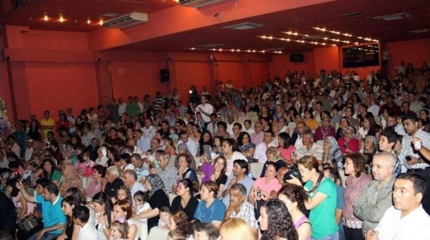 Anaokulu &Ouml;ğrencilerinden Yıl Sonu Gecesi