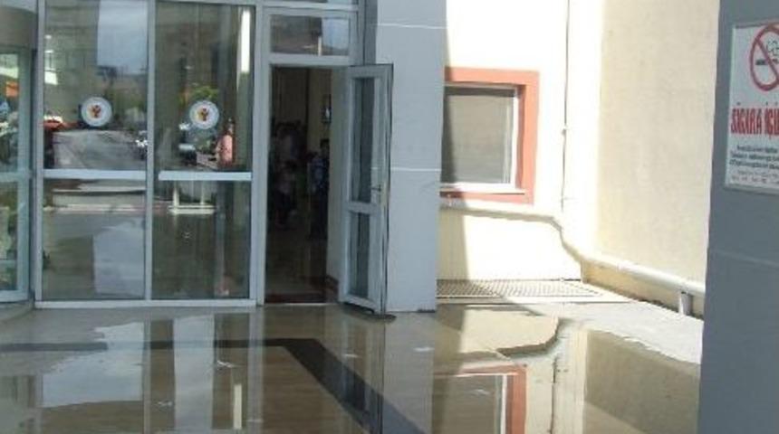 &Ccedil;ocuk Hastanesi&rsquo;nde Tuvaletler Taştı