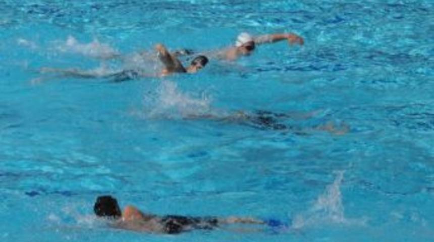 Y&uuml;zmede, Binlerce &Ouml;ğrenci Eğitim Alıyor