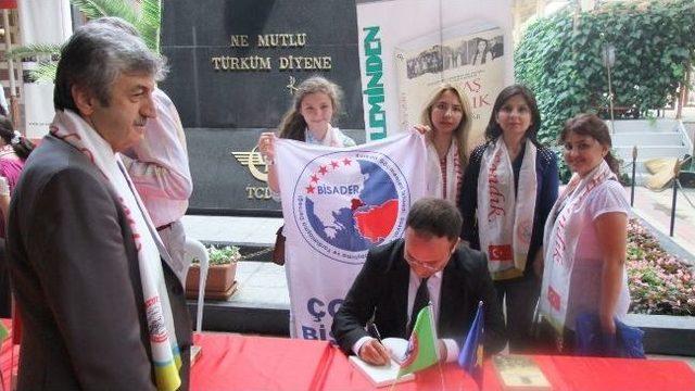 Azar Ramis Çınar Okurlarıyla Buluştu 1