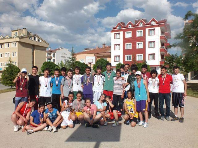 Nevşehir’de Sokak Basketbolu Coşkusu